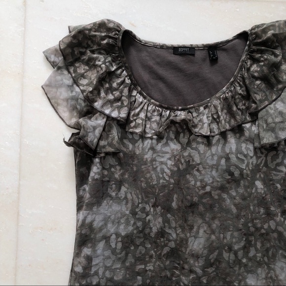 Esprit Gray Pattern Ruffle Top - Picture 2 of 7